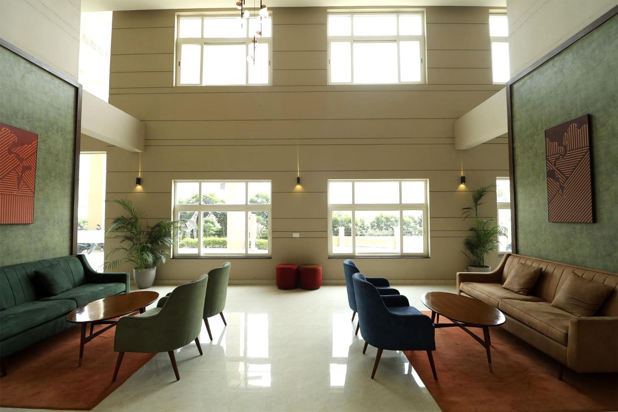 Studio Apartment By La Valentino Near Expo Mart Greater Noida Exterior photo